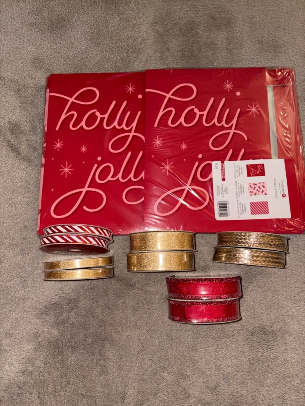 New holiday bundle $16 pieces total